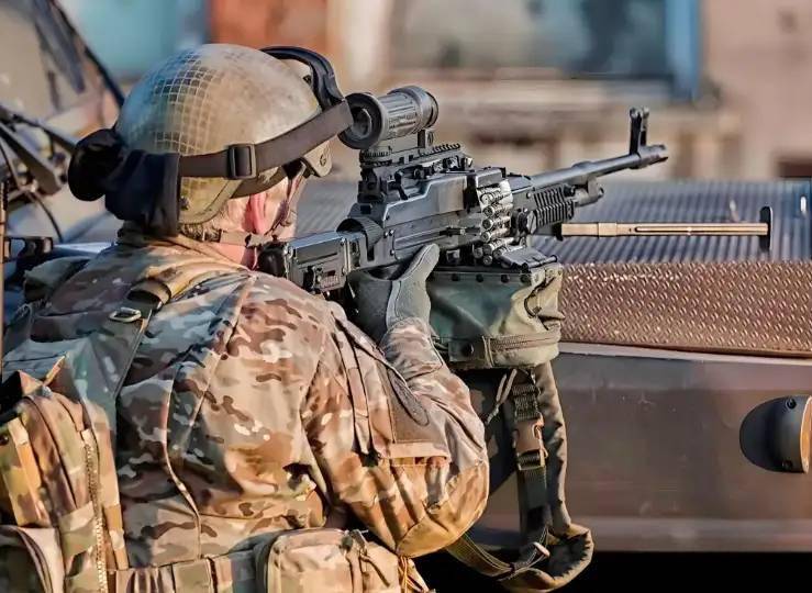 波兰阻挠中欧班列通行，英国插手又想搅局，中俄出手果断反制