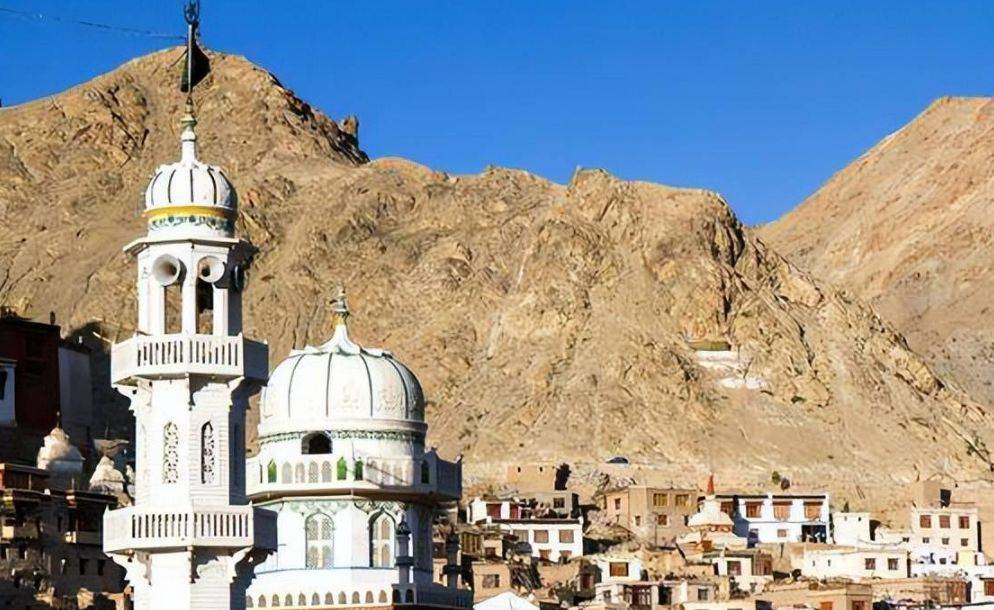 拉达克暴乱，打响印度解体第一枪？可喜的是，火烧到了老和尚身上