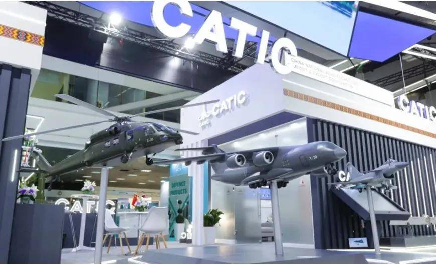 歼35亮相塞尔维亚后，印媒才明白：炸中国大使馆，是美国衰落起点