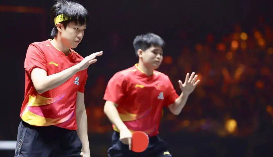 国乒提前锁定混双冠军，男、女双打各有3对进4强 | WTT中国大满贯双打