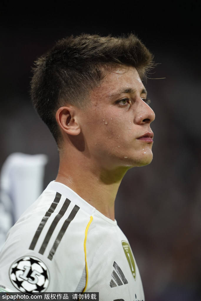 姆巴佩倒下震惊足坛：皇马核心伤情成谜，世界杯预选赛或受影响