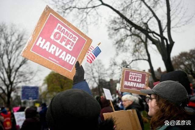 特朗普对40万中国学生下手，美国意识到不对劲，这正中中国下怀